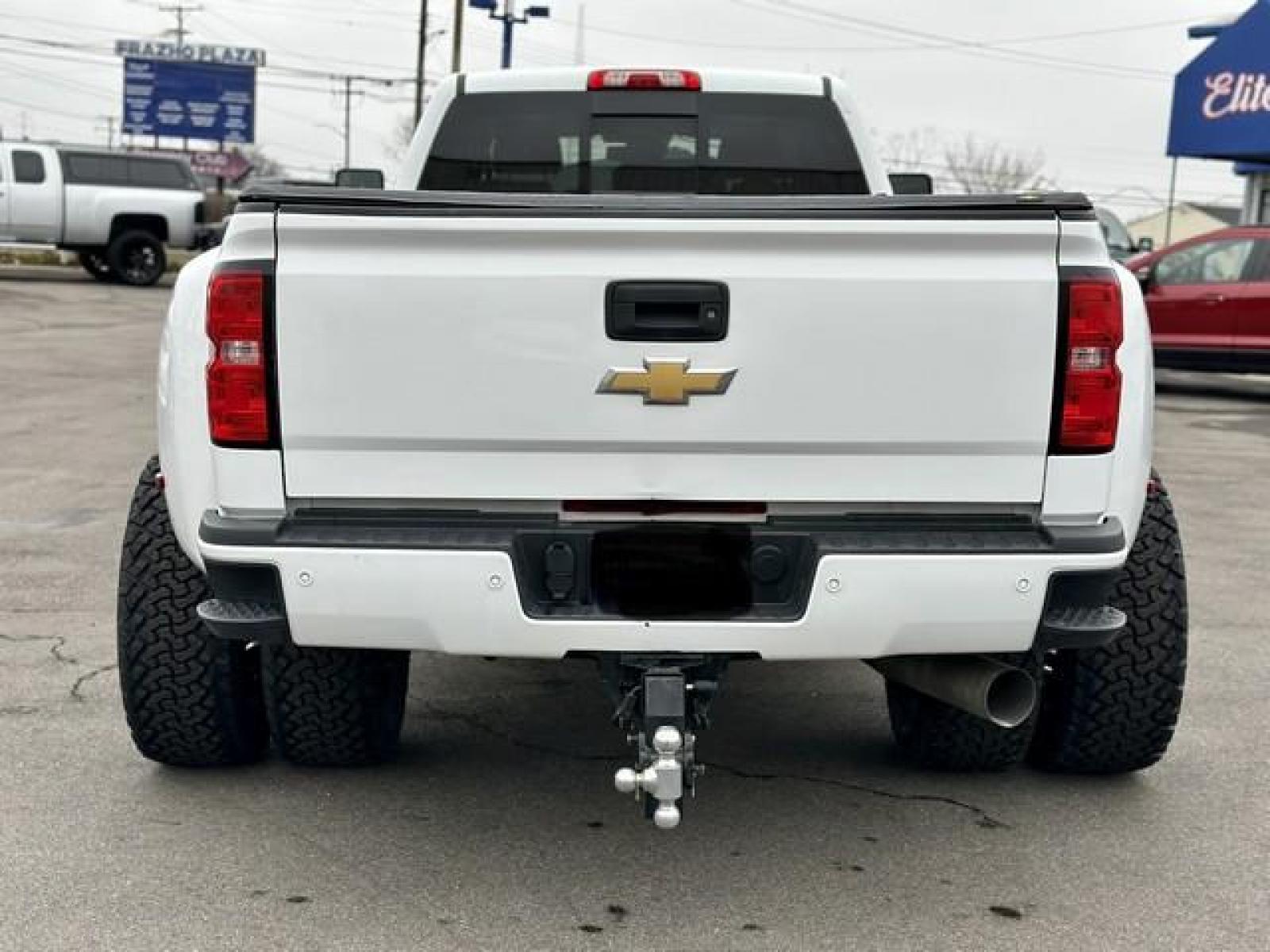 2017 WHITE CHEVROLET SILVERADO 3500 HD (1GC4K0EY7HF) with an V8,6.6L(403 CID),OHV engine, AUTOMATIC transmission, located at 14600 Frazho Road, Warren, MI, 48089, (586) 776-3400, 42.485996, -82.974220 - Photo #6