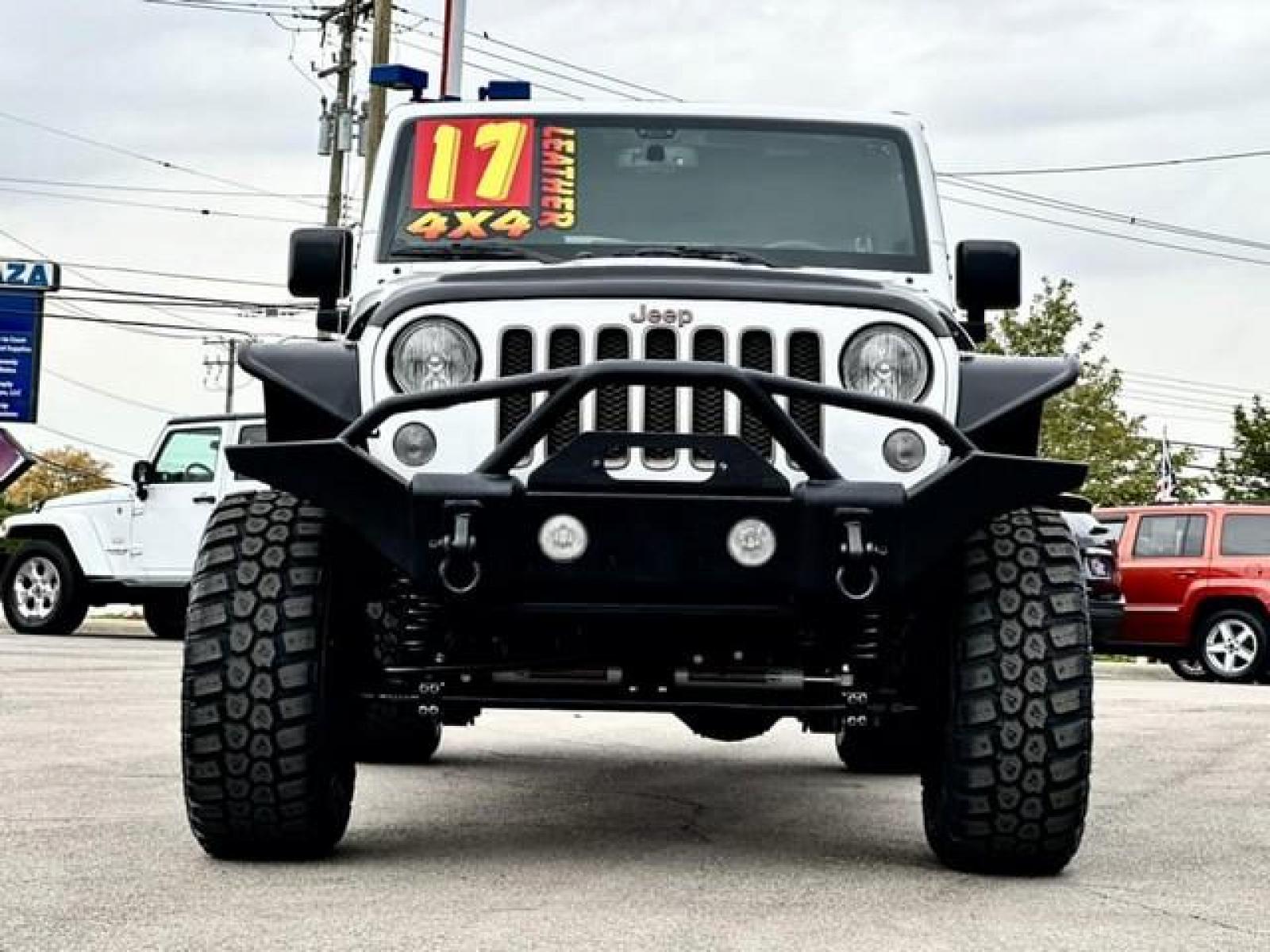 2017 WHITE JEEP WRANGLER (1C4BJWEGXHL) with an V6,3.6L(220 CID),DOHC engine, AUTOMATIC transmission, located at 14600 Frazho Road, Warren, MI, 48089, (586) 776-3400, 42.485996, -82.974220 - Photo #1