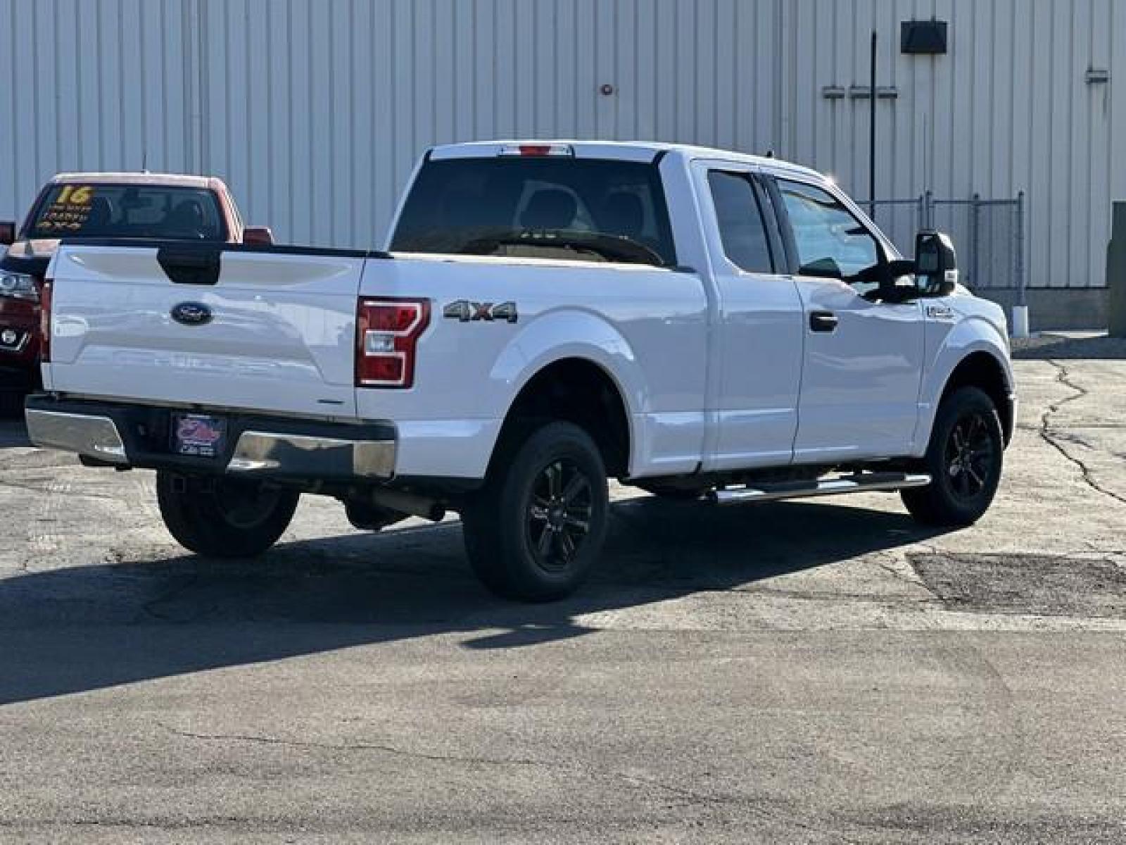2019 WHITE FORD F-150 (1FTFX1E44KK) with an V6,3.5L(213 CID),DOHC engine, AUTOMATIC transmission, located at 14600 Frazho Road, Warren, MI, 48089, (586) 776-3400, 42.485996, -82.974220 - Photo #5