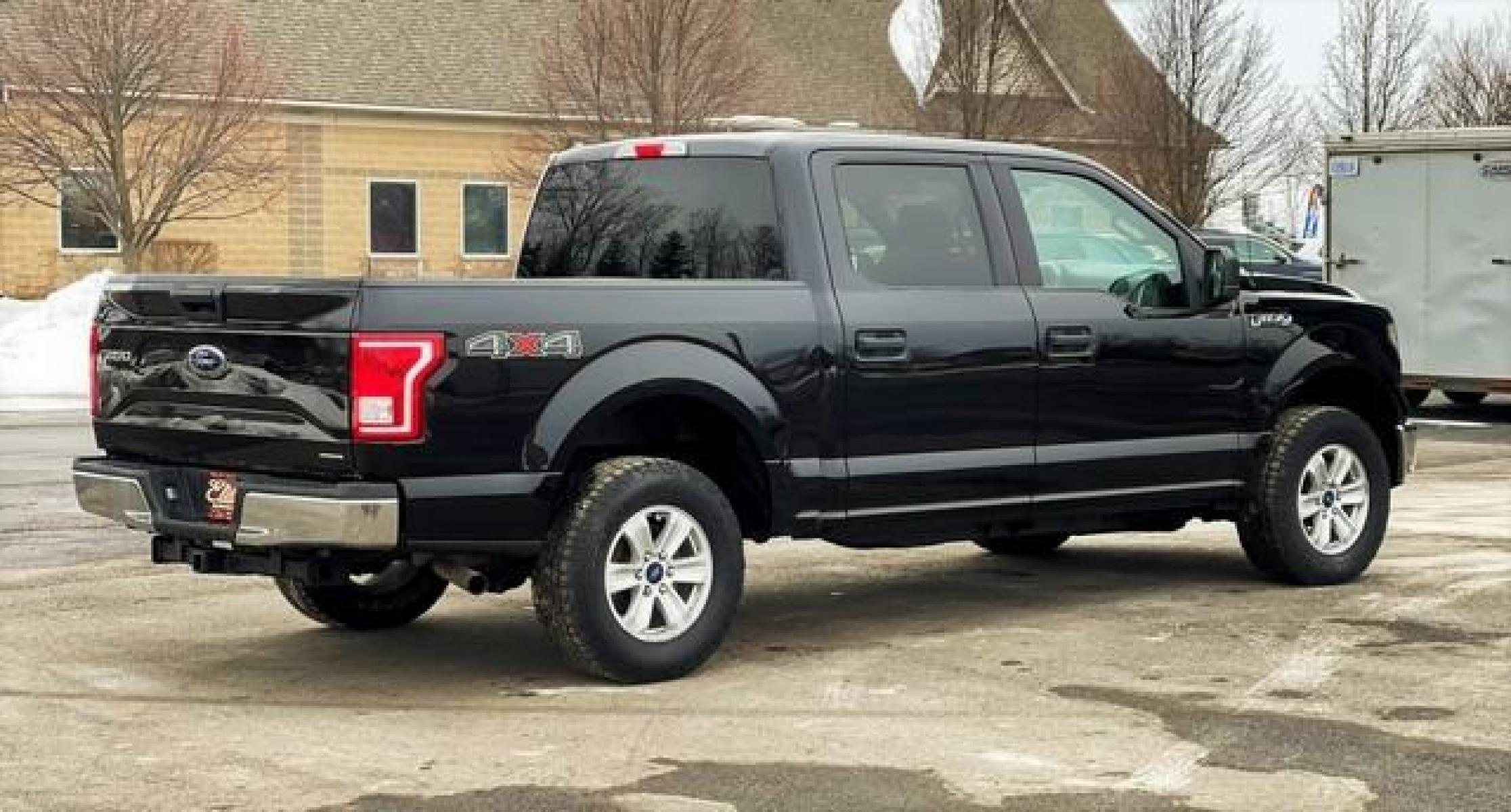 2016 BLACK FORD F-150 (1FTEW1E80GF) with an V6,3.5L(213 CID),DOHC engine, AUTOMATIC transmission, located at 14600 Frazho Road, Warren, MI, 48089, (586) 776-3400, 42.485996, -82.974220 - Photo #5
