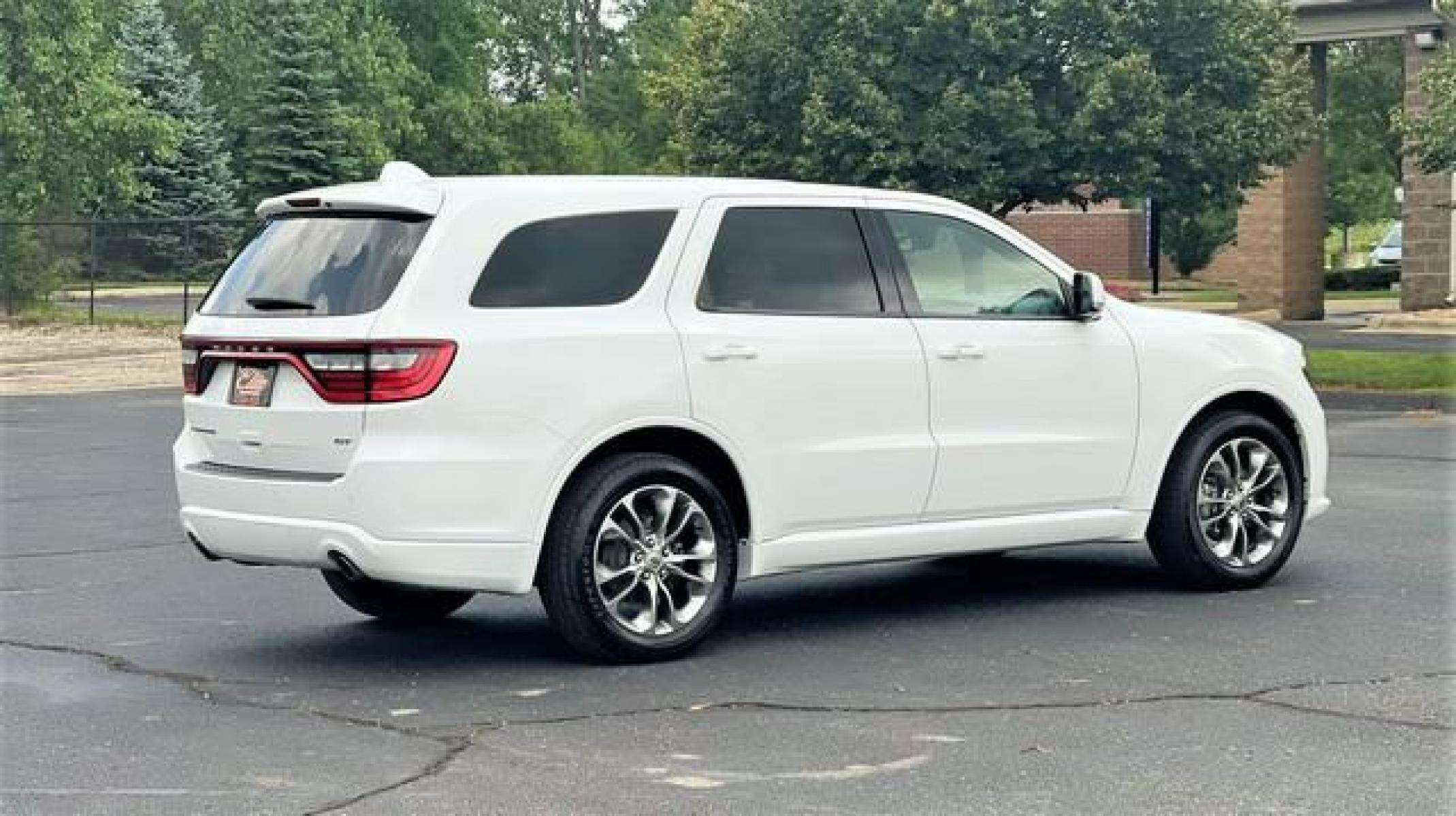 2020 WHITE DODGE DURANGO (1C4RDHDG9LC) with an V6,3.6L(220 CID),DOHC engine, AUTOMATIC transmission, located at 14600 Frazho Road, Warren, MI, 48089, (586) 776-3400, 42.485996, -82.974220 - Photo #4