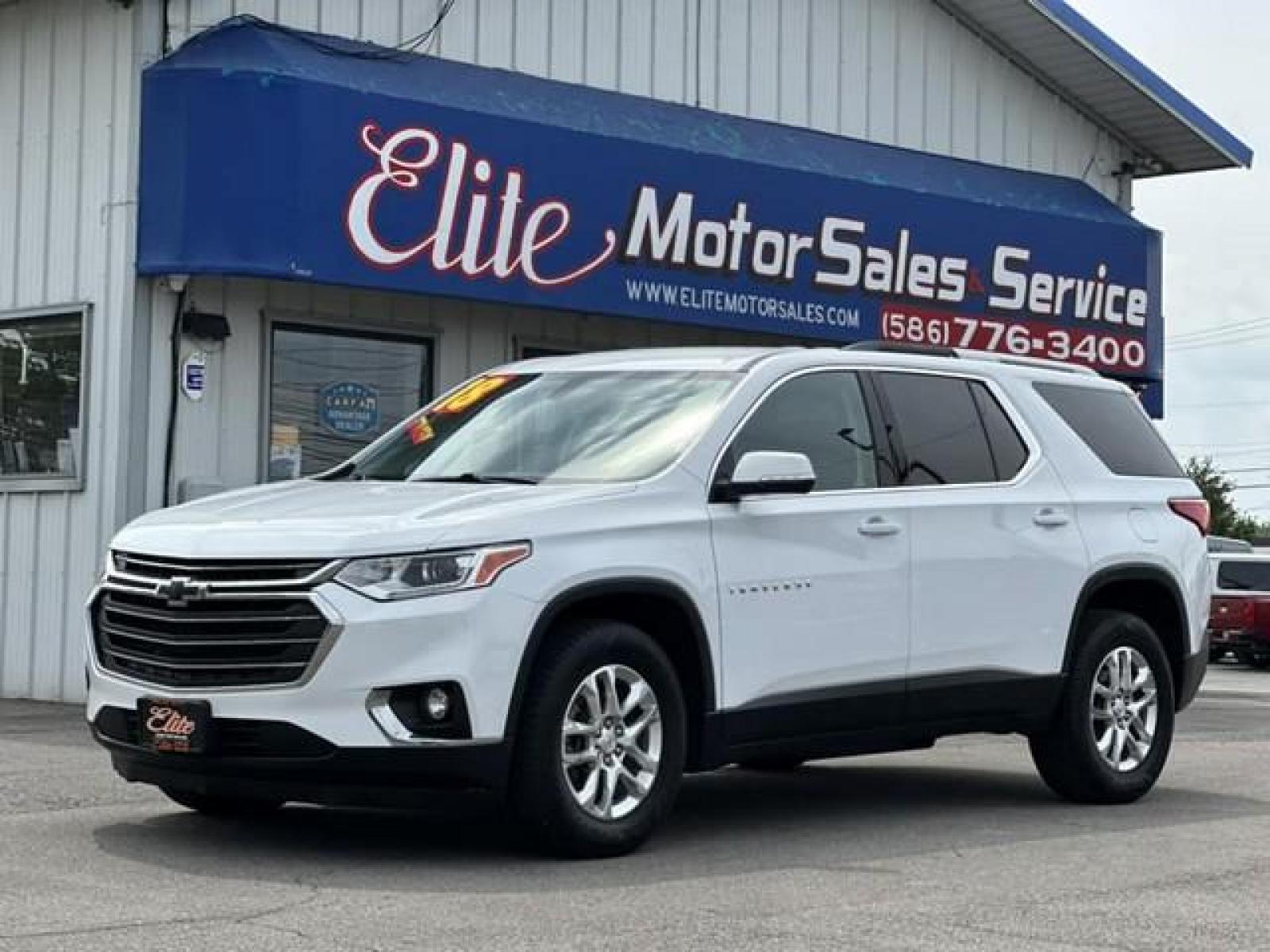 2018 WHITE CHEVROLET TRAVERSE (1GNEVGKW6JJ) with an V6,3.6L(217 CID),DOHC engine, AUTOMATIC transmission, located at 14600 Frazho Road, Warren, MI, 48089, (586) 776-3400, 42.485996, -82.974220 - Photo #0