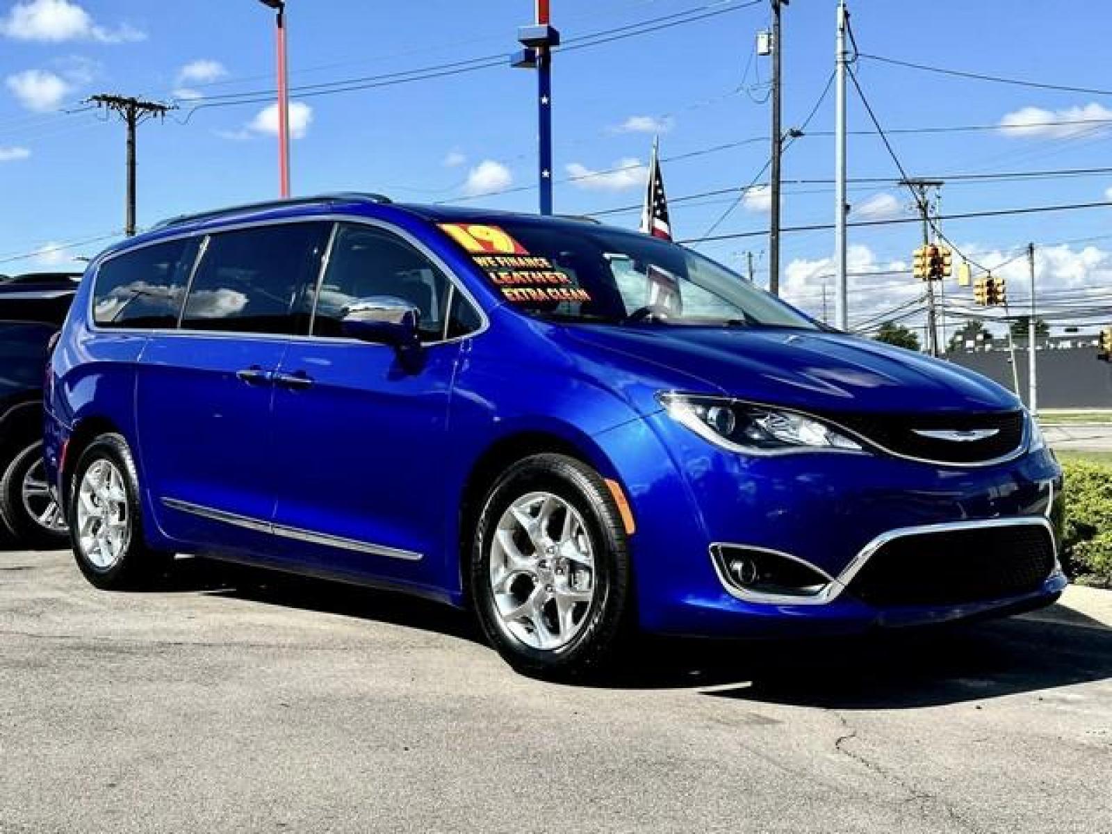 2019 OCEAN BLUE METTALLIC CHRYSLER PACIFICA (2C4RC1GG5KR) with an V6,3.6L(220 CID),DOHC engine, AUTOMATIC transmission, located at 14600 Frazho Road, Warren, MI, 48089, (586) 776-3400, 42.485996, -82.974220 - Photo #2