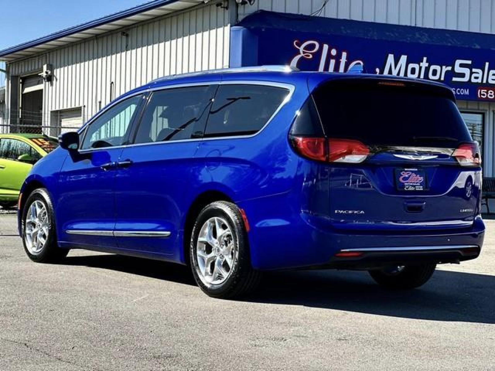 2019 OCEAN BLUE METTALLIC CHRYSLER PACIFICA (2C4RC1GG5KR) with an V6,3.6L(220 CID),DOHC engine, AUTOMATIC transmission, located at 14600 Frazho Road, Warren, MI, 48089, (586) 776-3400, 42.485996, -82.974220 - Photo #6