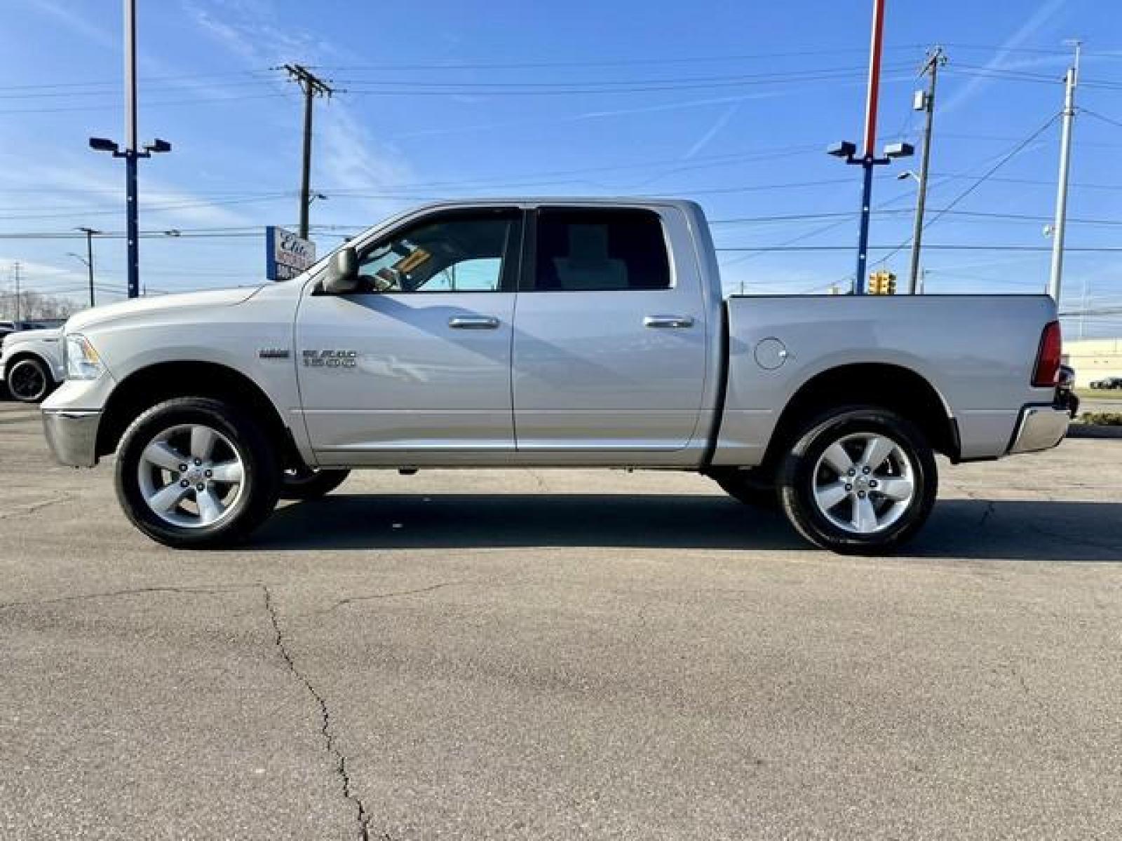 2017 SILVER RAM 1500 (1C6RR7LT9HS) with an V8,5.7L(345 CID),OHV engine, AUTOMATIC transmission, located at 14600 Frazho Road, Warren, MI, 48089, (586) 776-3400, 42.485996, -82.974220 - Photo #7