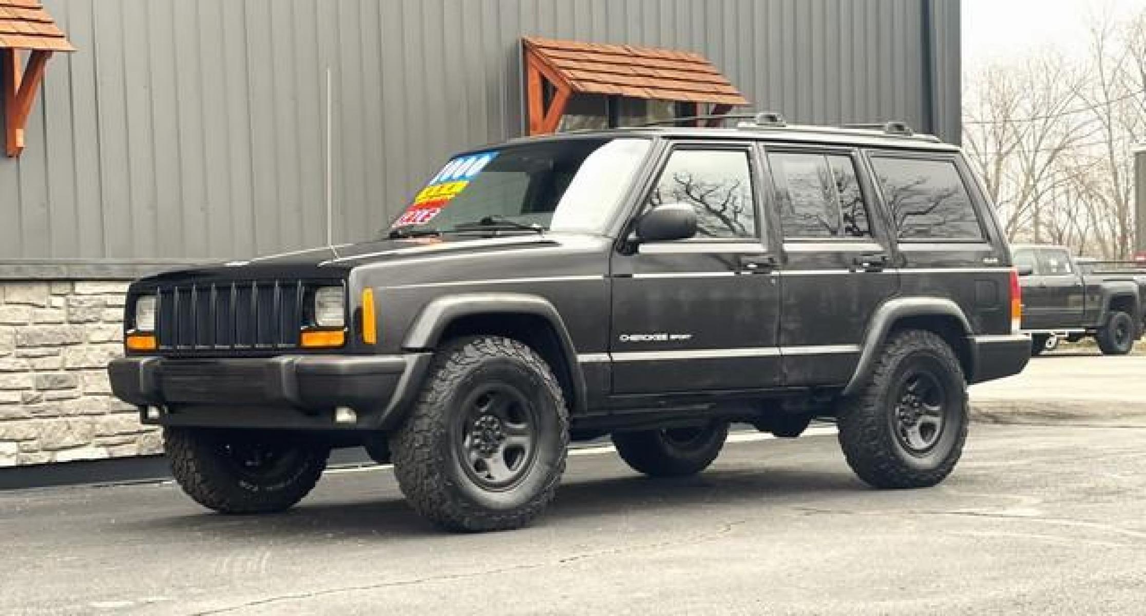 2000 BLACK JEEP CHEROKEE (1J4FF48S3YL) with an L6,4.0L(242 CID), engine, AUTOMATIC transmission, located at 14600 Frazho Road, Warren, MI, 48089, (586) 776-3400, 42.485996, -82.974220 - Photo #2