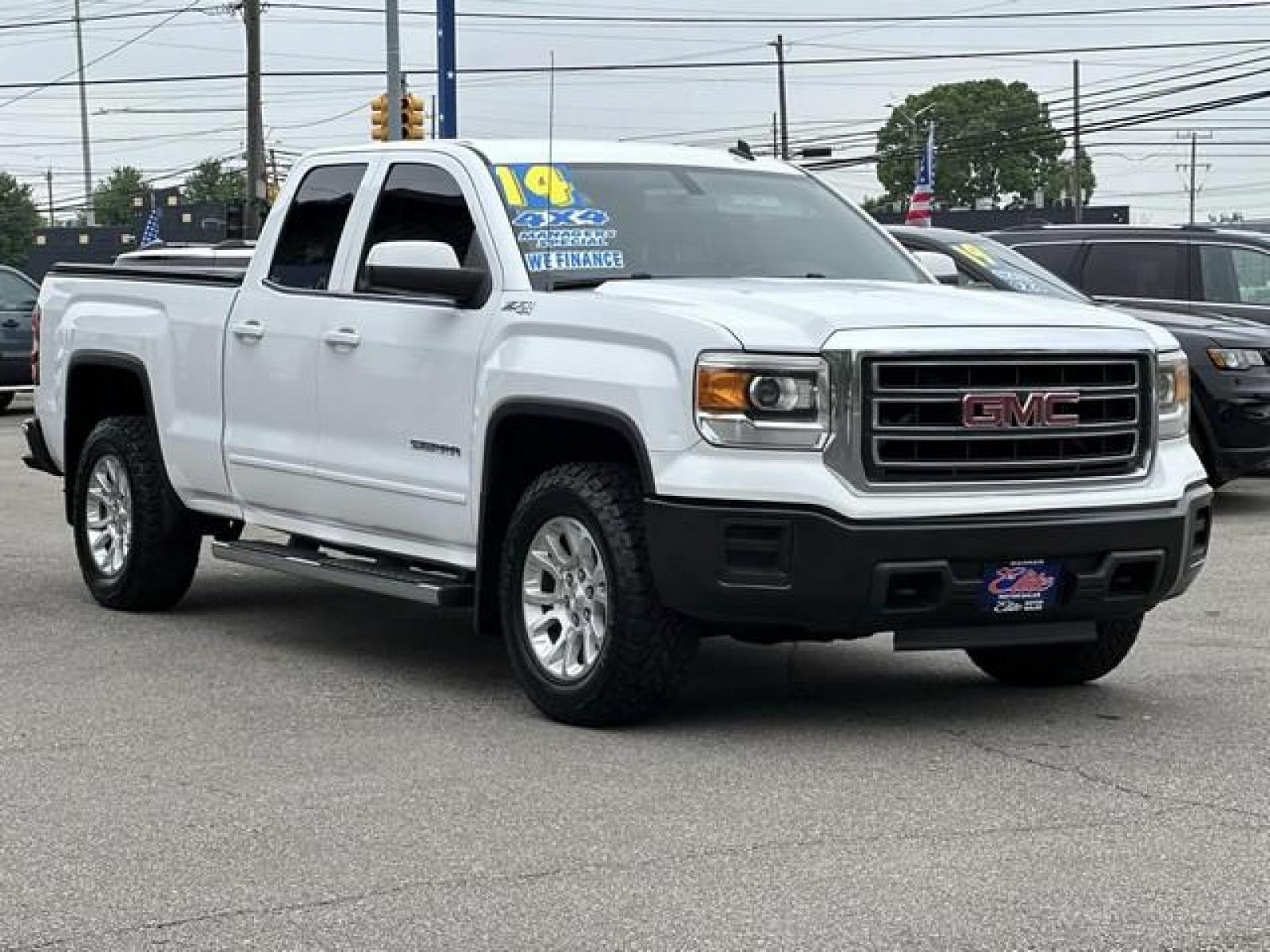 2014 WHITE GMC SIERRA 1500 (1GTV2UEH2EZ) with an V6,4.3L(262 CID),OHV engine, AUTOMATIC transmission, located at 14600 Frazho Road, Warren, MI, 48089, (586) 776-3400, 42.485996, -82.974220 - Photo #2