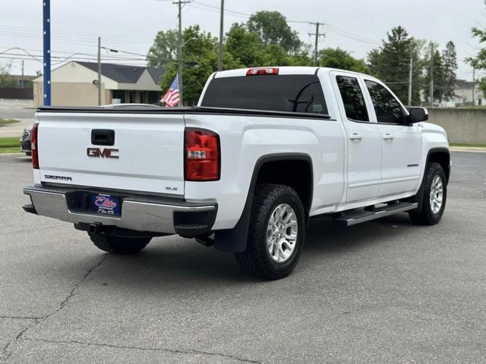 2014 WHITE GMC SIERRA 1500 (1GTV2UEH2EZ) with an V6,4.3L(262 CID),OHV engine, AUTOMATIC transmission, located at 14600 Frazho Road, Warren, MI, 48089, (586) 776-3400, 42.485996, -82.974220 - Photo #4