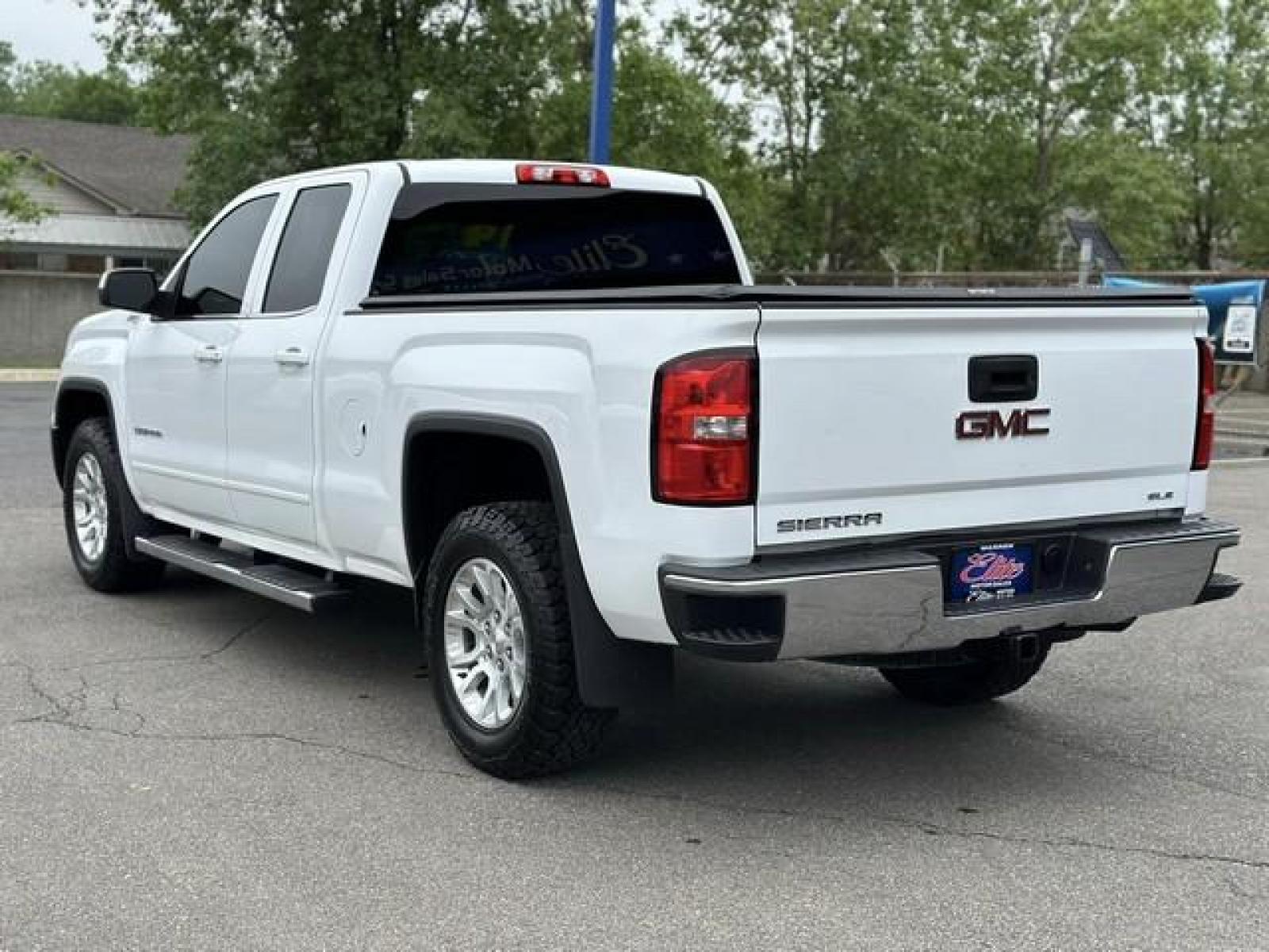 2014 WHITE GMC SIERRA 1500 (1GTV2UEH2EZ) with an V6,4.3L(262 CID),OHV engine, AUTOMATIC transmission, located at 14600 Frazho Road, Warren, MI, 48089, (586) 776-3400, 42.485996, -82.974220 - Photo #6