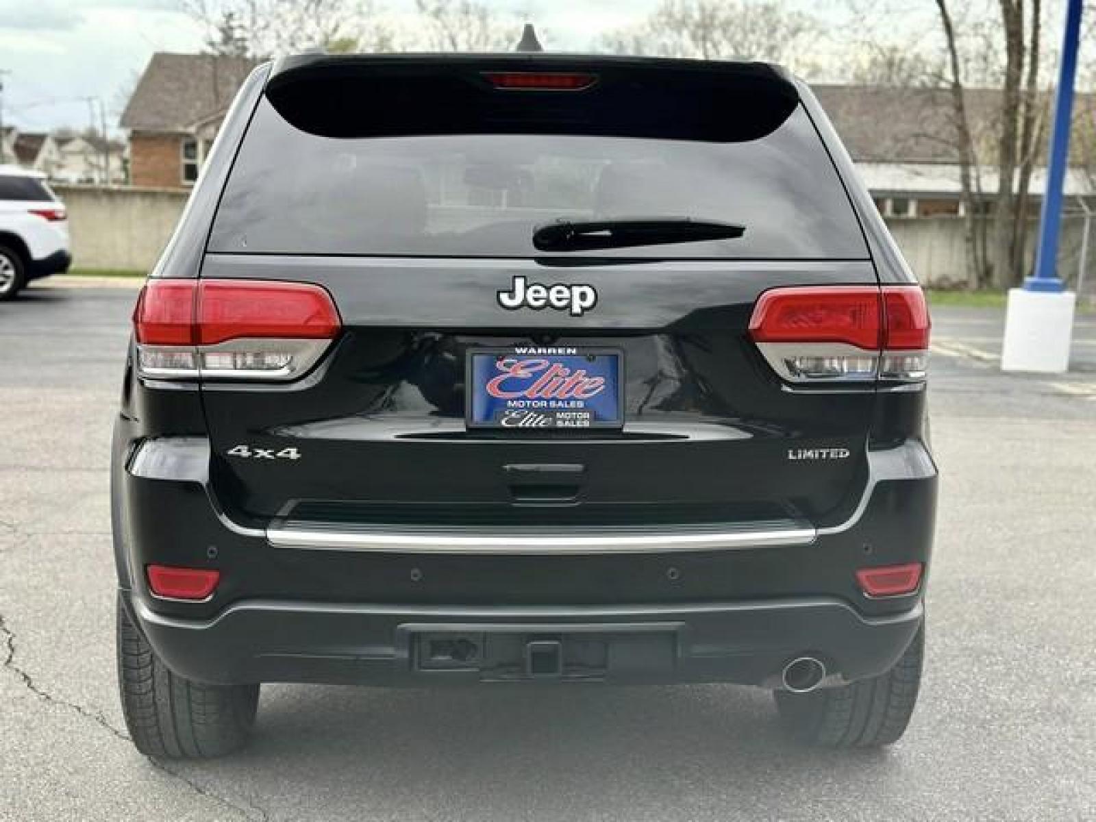 2016 BLACK JEEP GRAND CHEROKEE (1C4RJFBG2GC) with an V6,3.6L(220 CID),DOHC engine, located at 14600 Frazho Road, Warren, MI, 48089, (586) 776-3400, 42.485996, -82.974220 - Photo #5