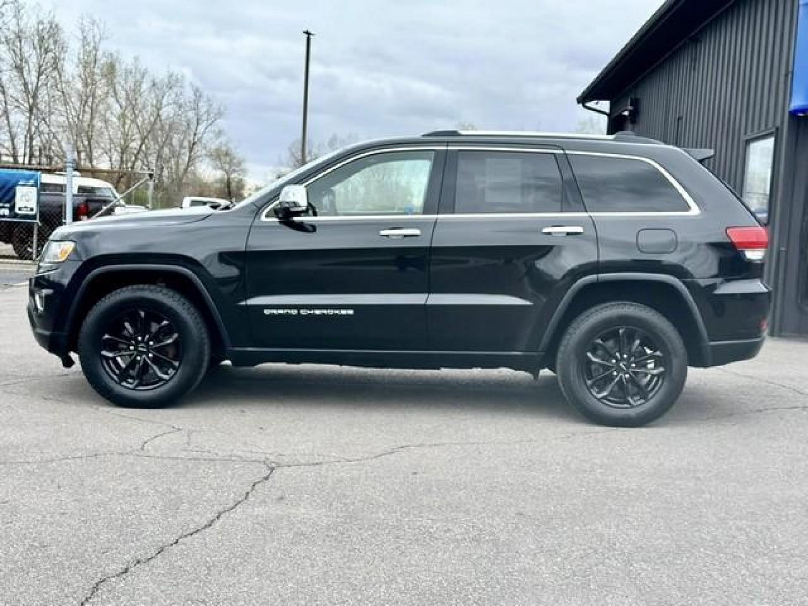 2016 BLACK JEEP GRAND CHEROKEE (1C4RJFBG2GC) with an V6,3.6L(220 CID),DOHC engine, located at 14600 Frazho Road, Warren, MI, 48089, (586) 776-3400, 42.485996, -82.974220 - Photo #7