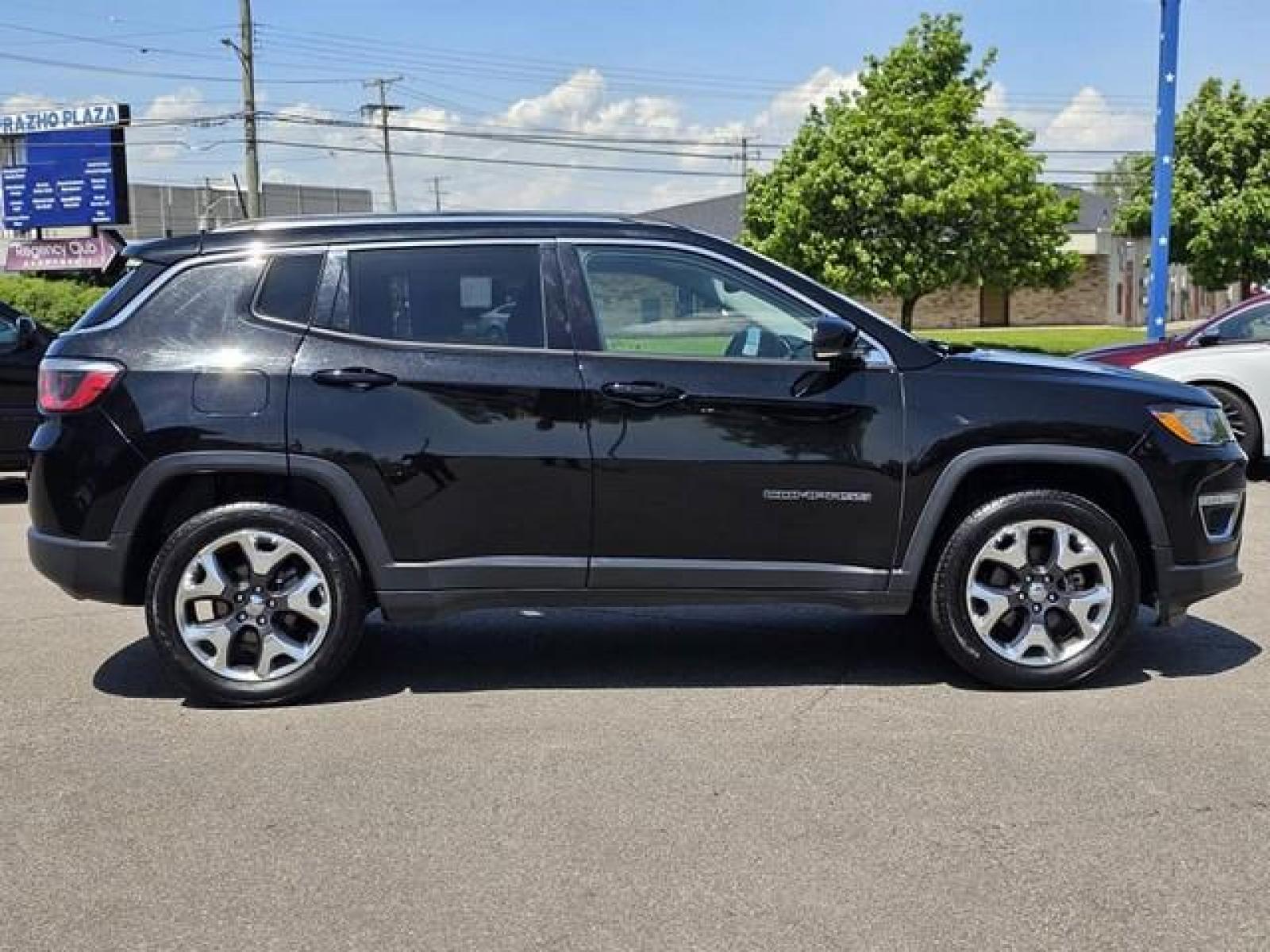 2019 BLACK JEEP COMPASS (3C4NJDCB9KT) with an L4,2.4L(144 CID), engine, AUTOMATIC transmission, located at 14600 Frazho Road, Warren, MI, 48089, (586) 776-3400, 42.485996, -82.974220 - Photo #3
