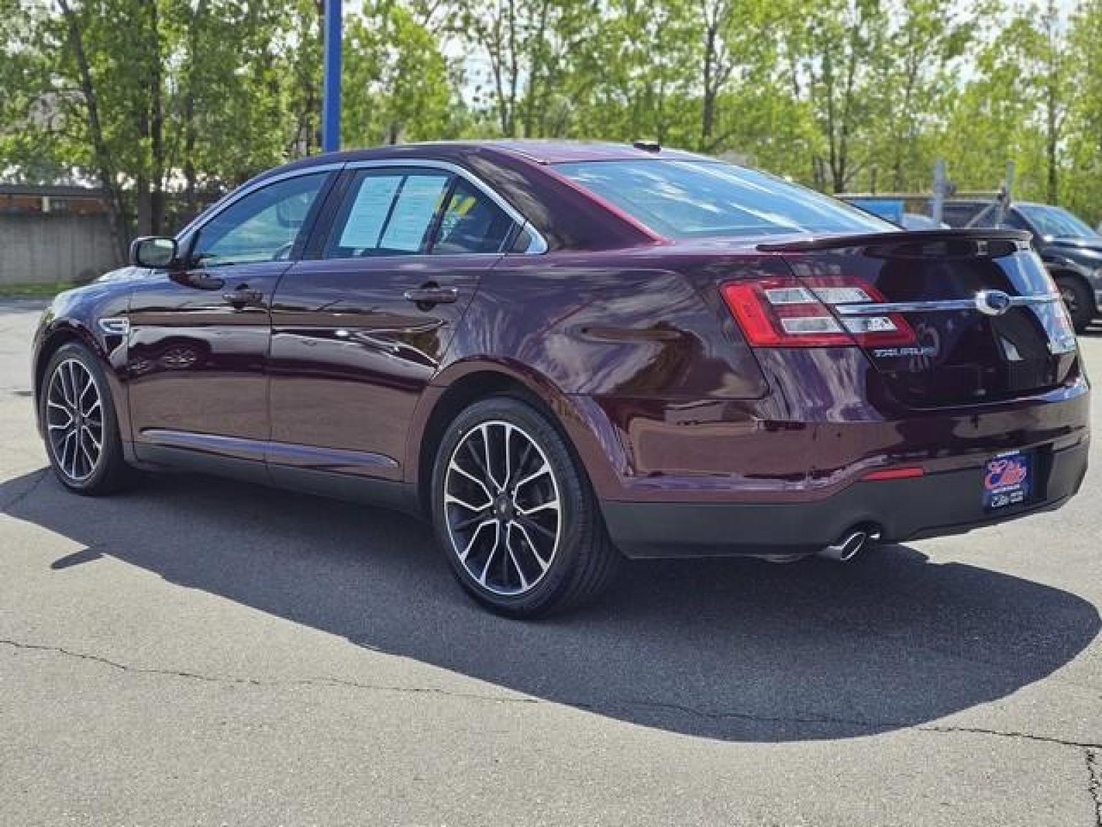 2018 MAROON FORD TAURUS (1FAHP2J81JG) with an V6,3.5L(213 CID),DOHC engine, AUTOMATIC transmission, located at 14600 Frazho Road, Warren, MI, 48089, (586) 776-3400, 42.485996, -82.974220 - Photo #6