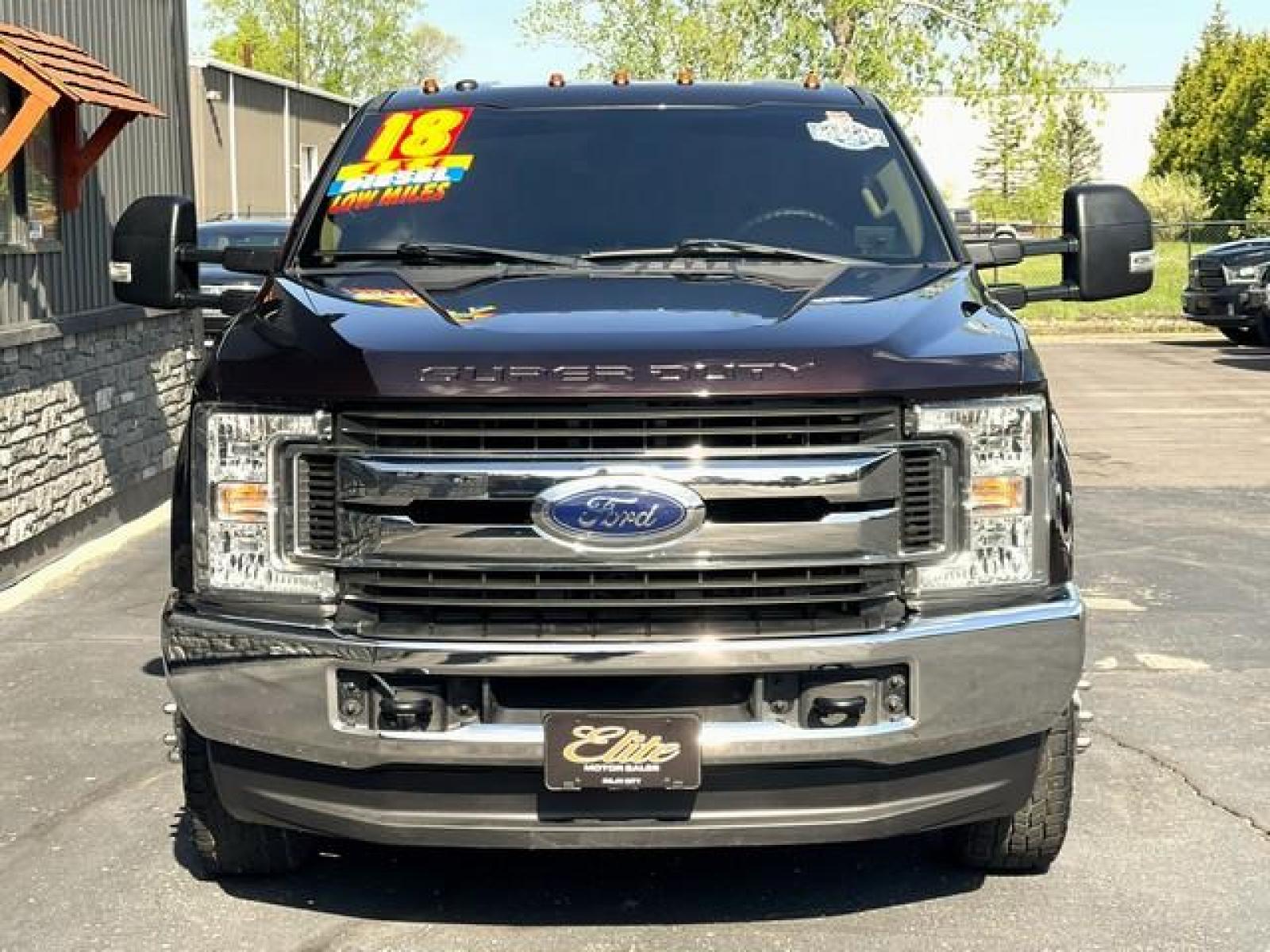 2018 BROWN FORD F-350 SUPER DUTY (1FTRF3DT0JE) with an V8,6.7L(406 CID),OHV engine, AUTOMATIC transmission, located at 14600 Frazho Road, Warren, MI, 48089, (586) 776-3400, 42.485996, -82.974220 - Photo #5